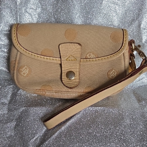 Dooney & Bourke Tan Wristlet Clutch